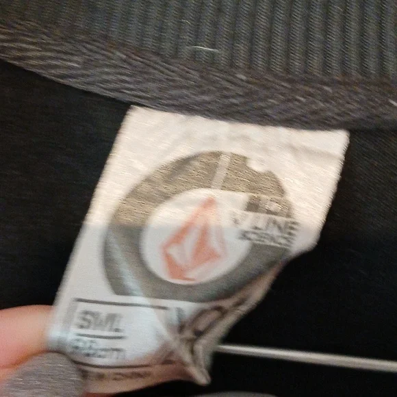 Volcom zip up - Picture 2 of 4